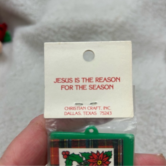 3 Praise Christmas Ornament vtg plastic 4" Jesus the greatest gift of all bag #3 - Picture 4 of 12